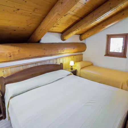 A Cozy Alpine Retreat アパート