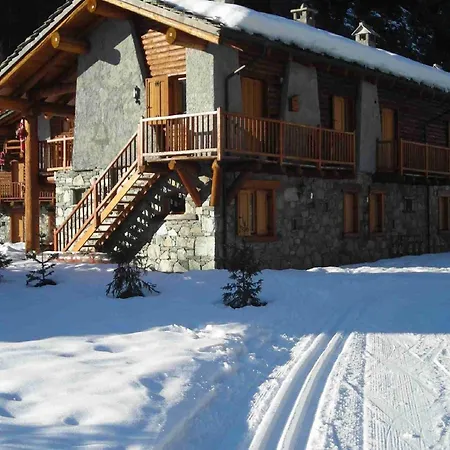 A Cozy Alpine Retreat *