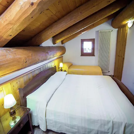A Cozy Alpine Retreat דירה Antey-Saint-André