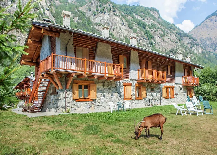 A Cozy Alpine Retreat * Antey-Saint-André